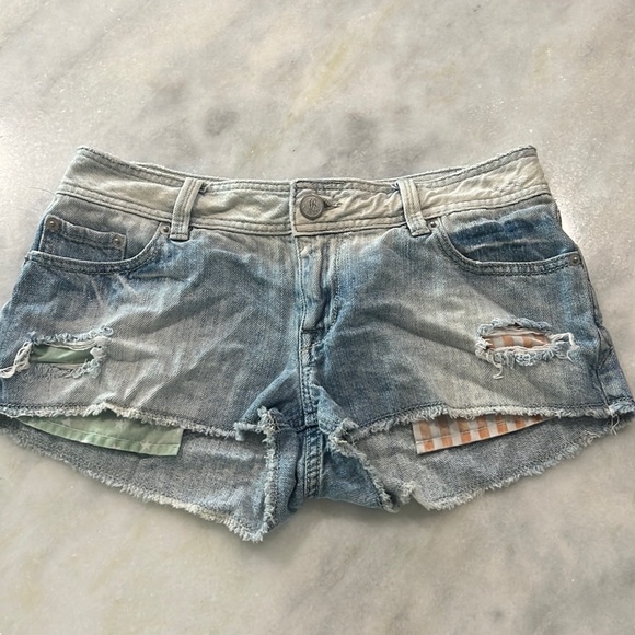 Pants - American Rag jean shorts with patterned pockets size 5
